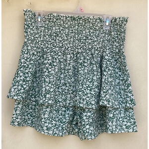 Ruffled Skort Womens Sz XL Green Floral Tiered Ruffle Wide Elastic Waist Cottage